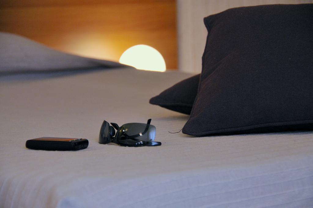 Hotel Residence Ulivi E Palme Каляри Екстериор снимка