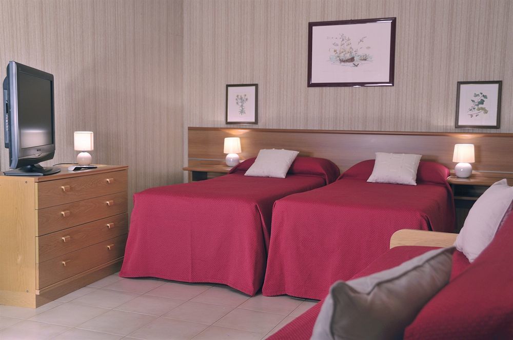 Hotel Residence Ulivi E Palme Каляри Екстериор снимка